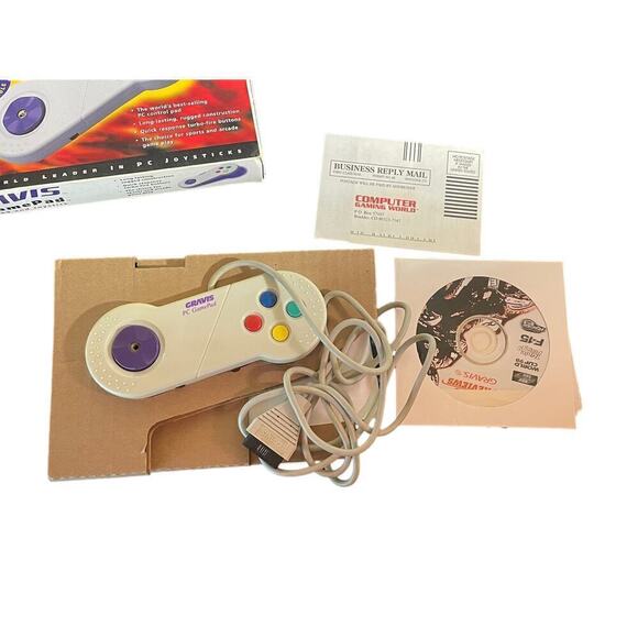 Vintage Gravis PC Gamepad Control Pad Joystick In Box RARE - Picture 2 of 2